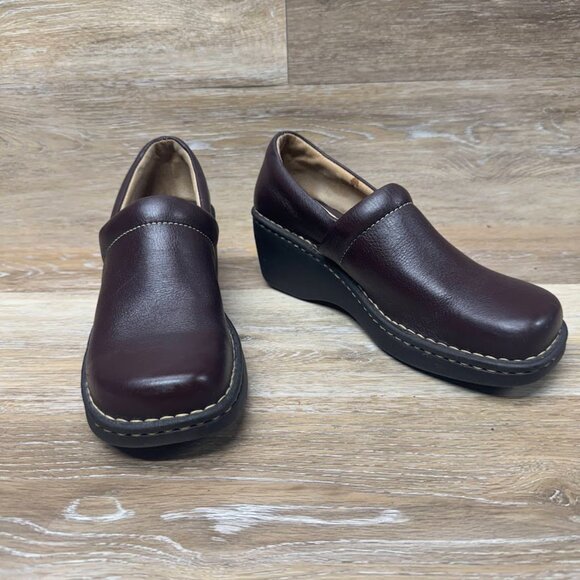 Born Concept Brown Leather Wedge Clog Women's Size 9 - Picture 6 of 7